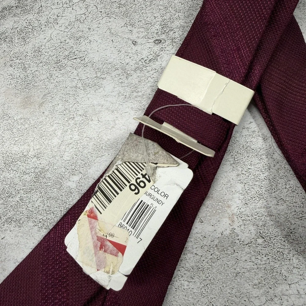 Calvin Klein Silk Tie Mens One Size Red Solid Silk Viscose Made In China Necktie